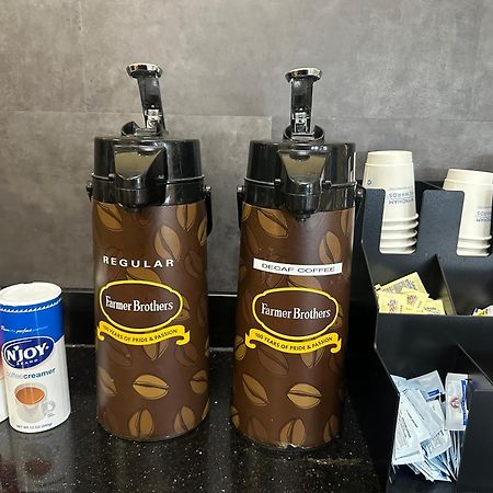 Super 8 By Wyndham Richfield Cleveland Hotel Luaran gambar